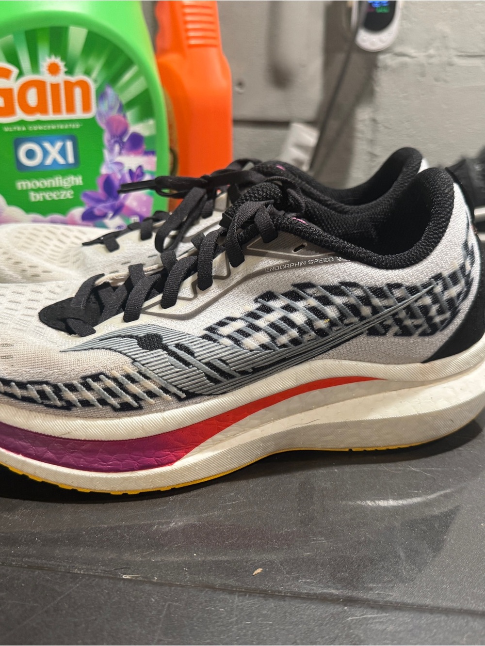 Saucony endorphin speeed 2 Running Shoes in White with Black and Pink Accents
